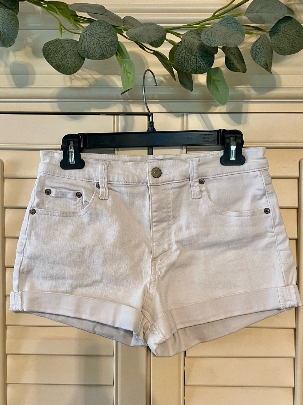 Pistola White Women's Cuffed Denim Shorts - Picture 1 of 8